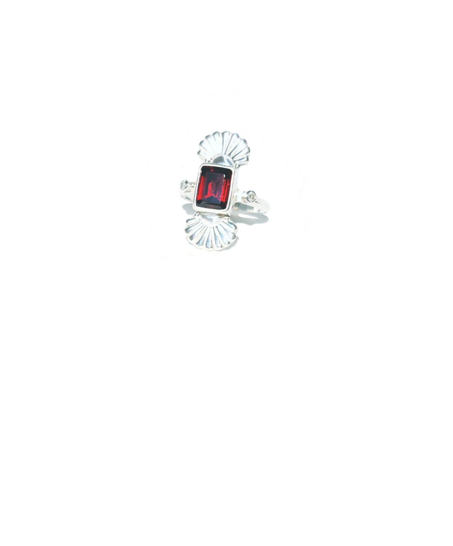 Almandine Garnet Southwestern Seashell Ring