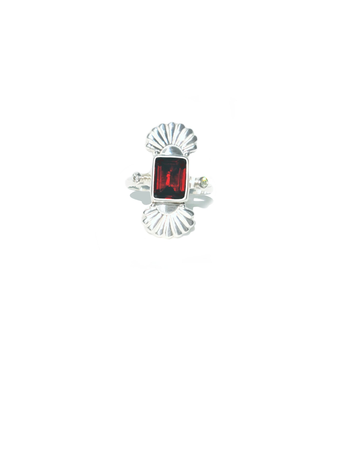 Almandine Garnet Southwestern Seashell Ring